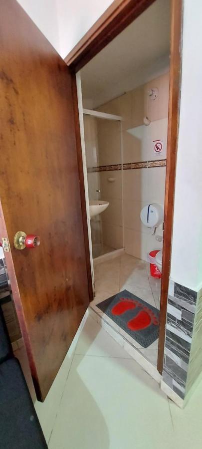 Hotel Medellin Calasanz Екстер'єр фото