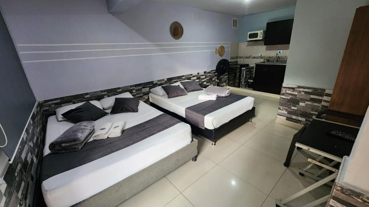 Hotel Medellin Calasanz Екстер'єр фото