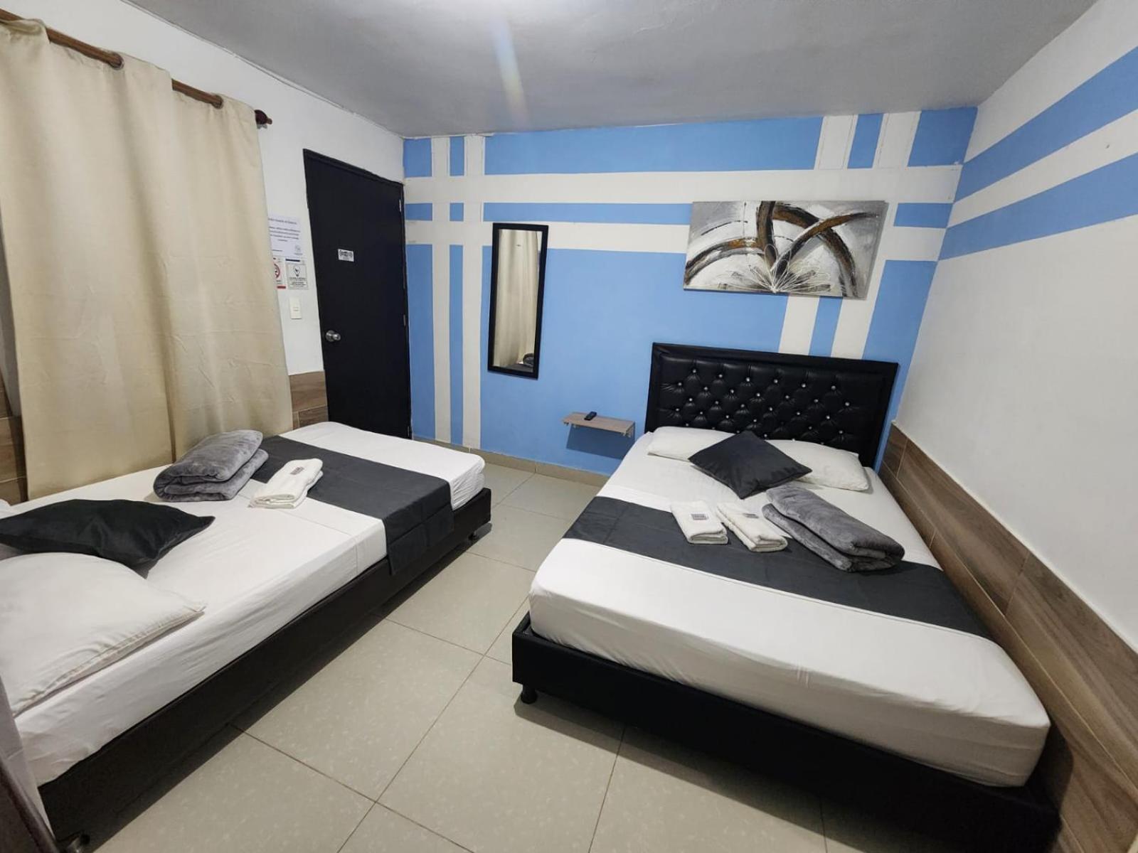 Hotel Medellin Calasanz Екстер'єр фото