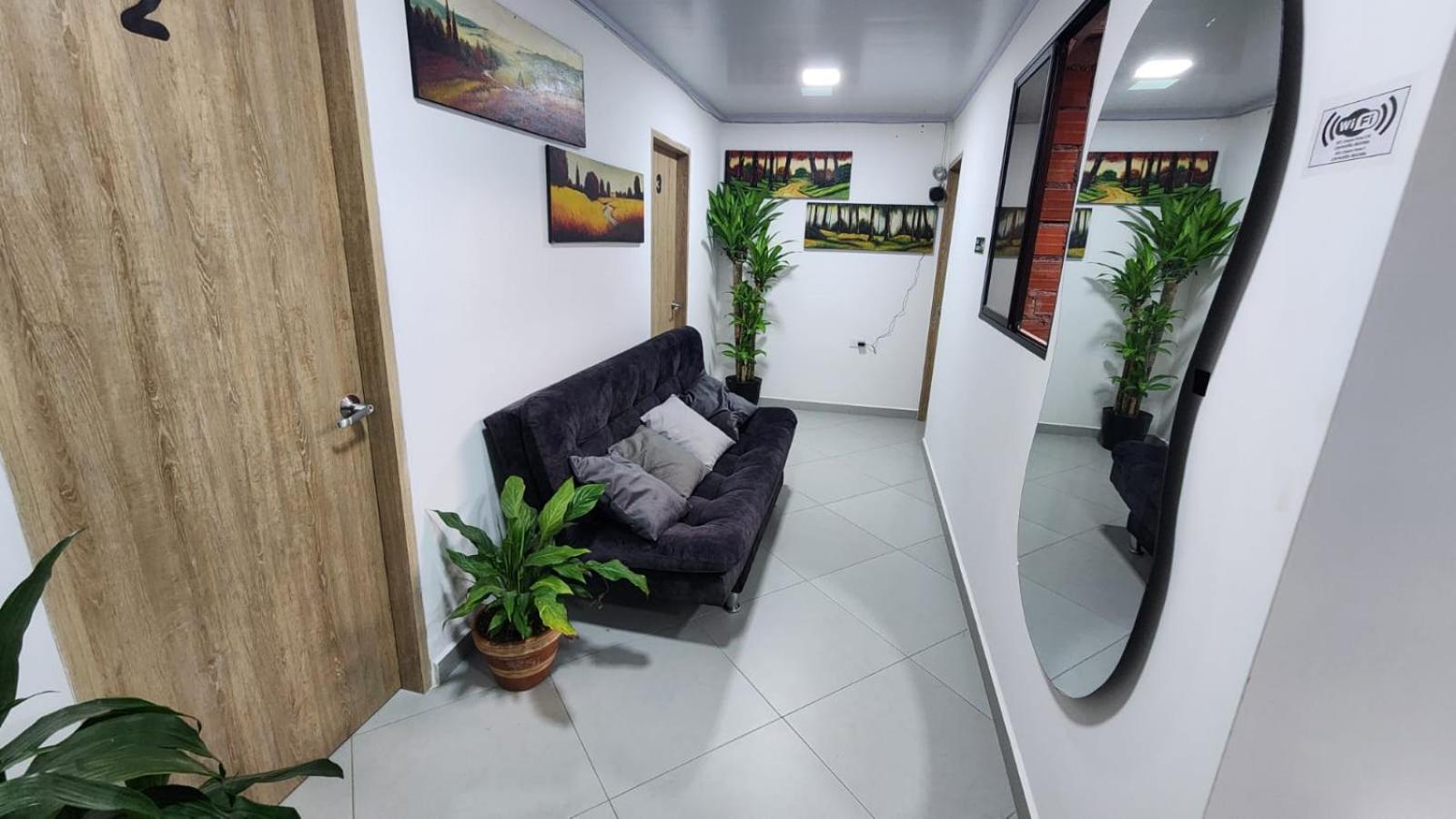 Hotel Medellin Calasanz Екстер'єр фото