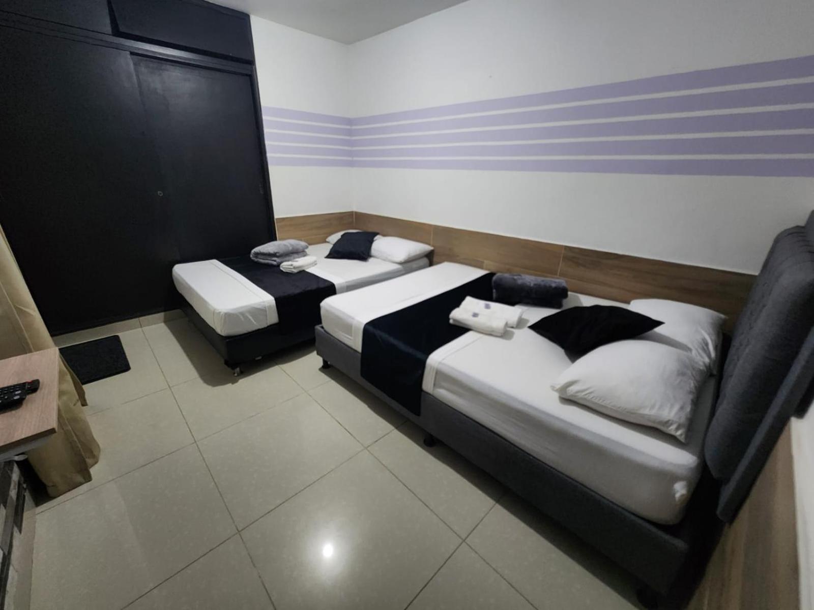 Hotel Medellin Calasanz Екстер'єр фото