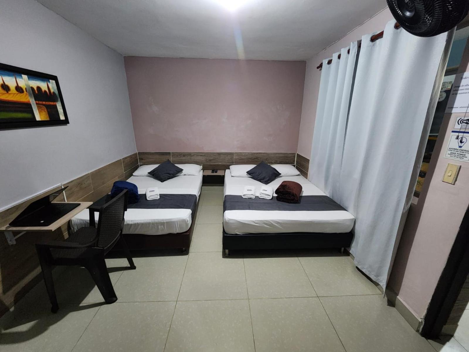 Hotel Medellin Calasanz Екстер'єр фото