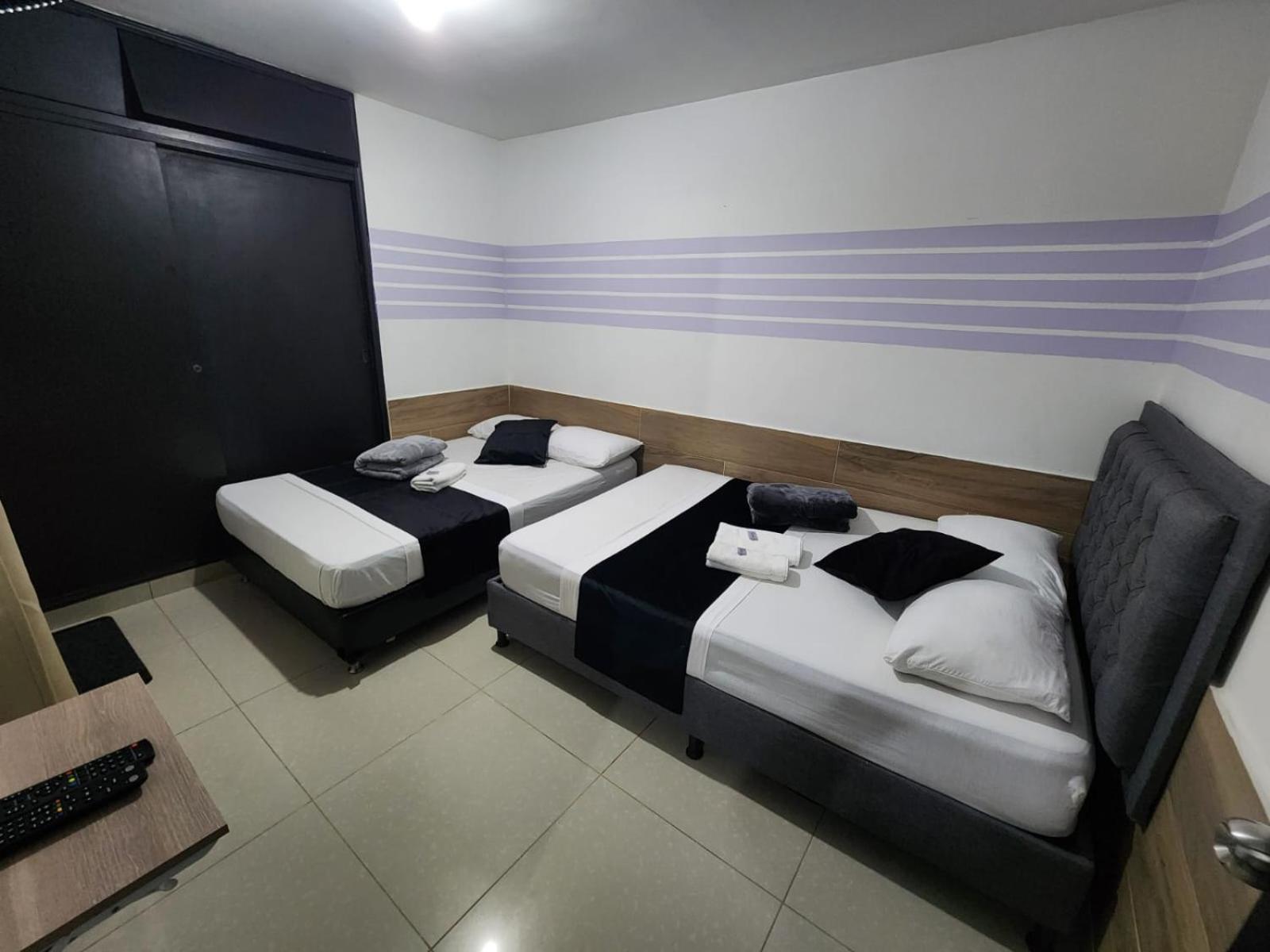 Hotel Medellin Calasanz Екстер'єр фото
