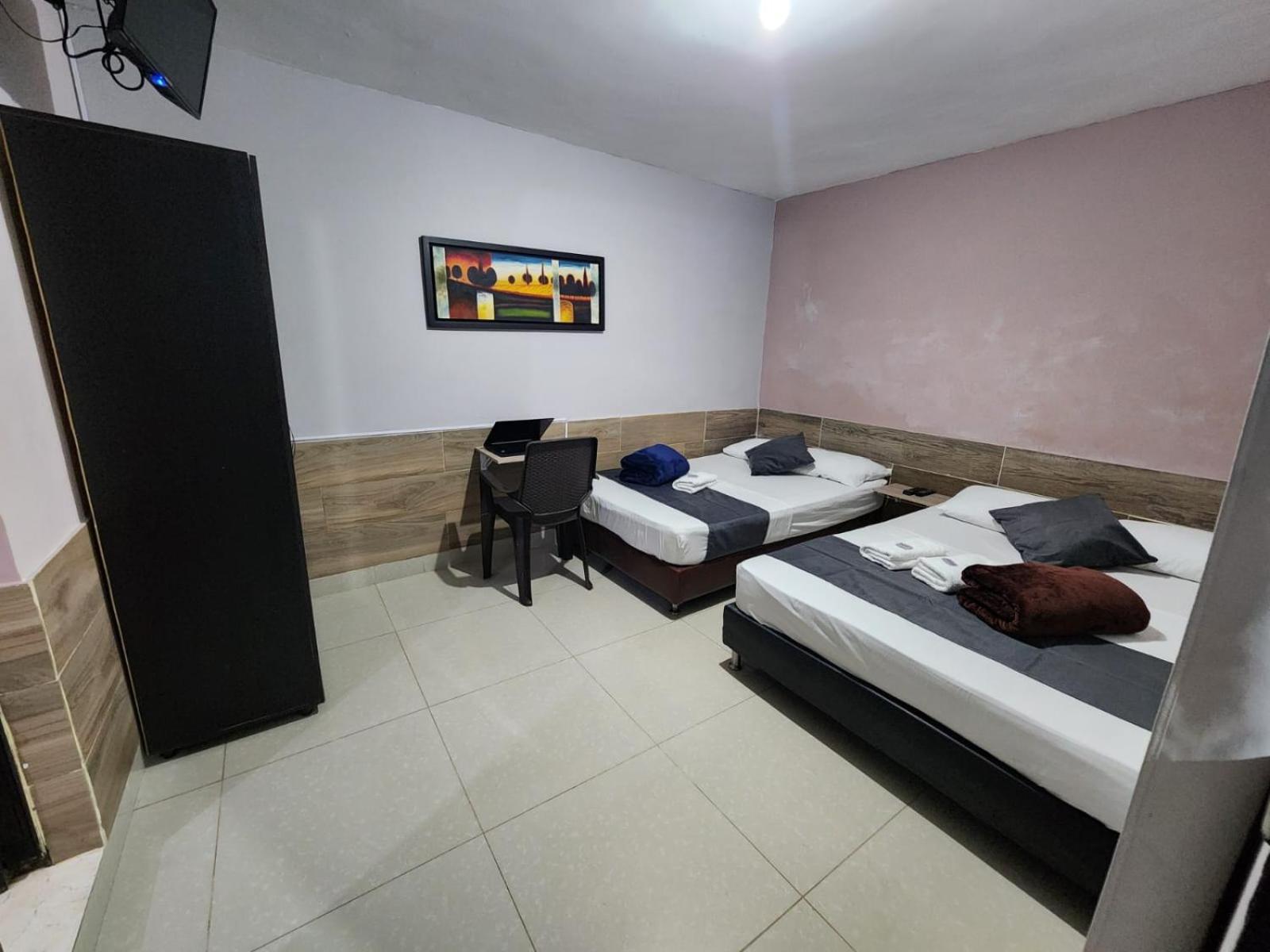 Hotel Medellin Calasanz Екстер'єр фото