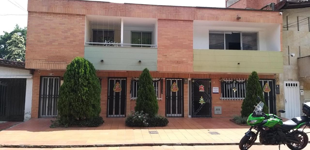 Hotel Medellin Calasanz Екстер'єр фото